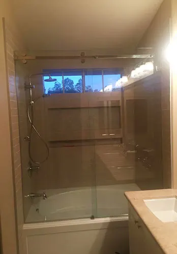 Frameless Bathtub Shower Doors