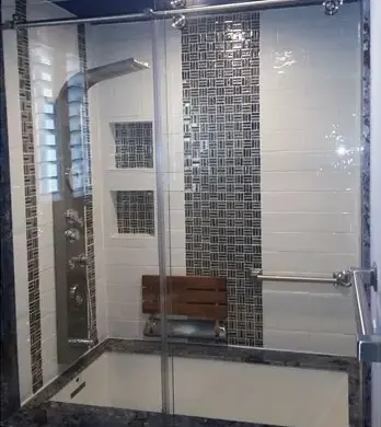 Framed & Frameless Glass Shower Enclosure Del Mar